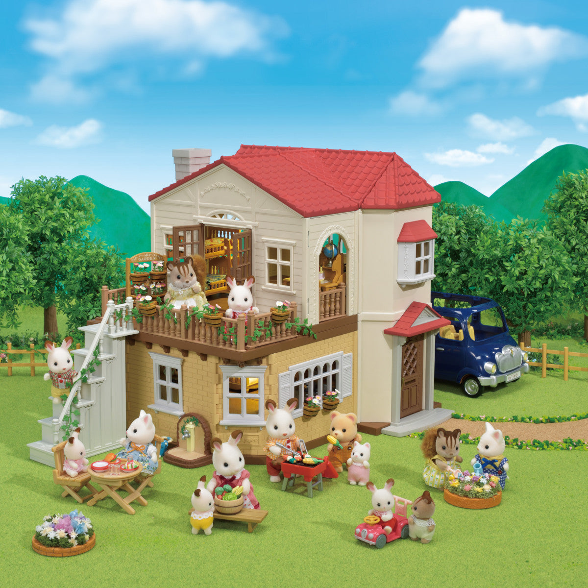 Calico Critters Red Roof Grand Mansion Gift Set – Olly-Olly