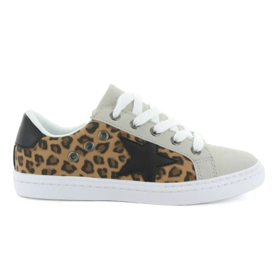 Mia star sneaker
