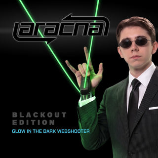 Kid launching string with the Aracna Black Out Edition