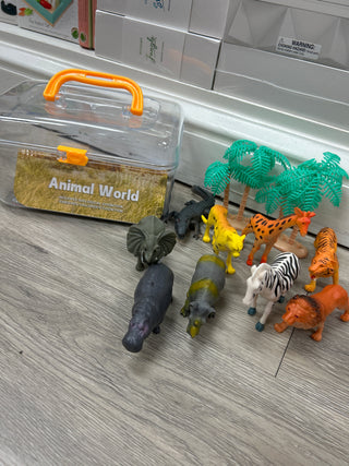 Animal Kingdom Playset Clear Box