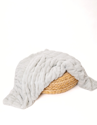 Bei Bei Love You to the Moon and Back faux fur blanket, additional view