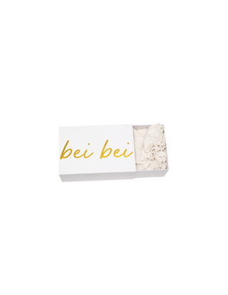 Bei Bei ruffle knit baby blanket in cloud