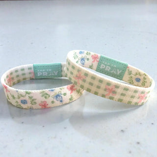 Versible - Reversible Tap to Pray Wristband Bracelet