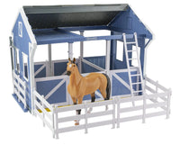 Breyer Deluxe Country Stable w/ Horse & Wash Stall